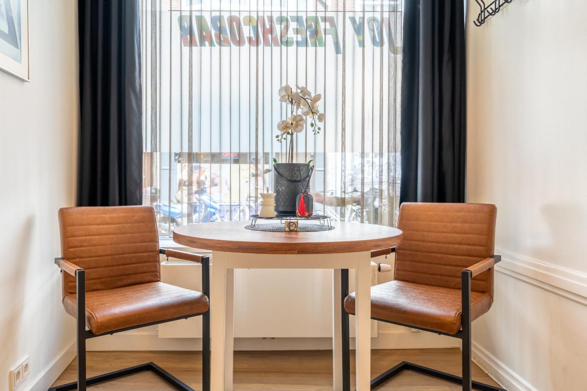 Stylish Studio In The Heart Of Breda City Center Luaran gambar